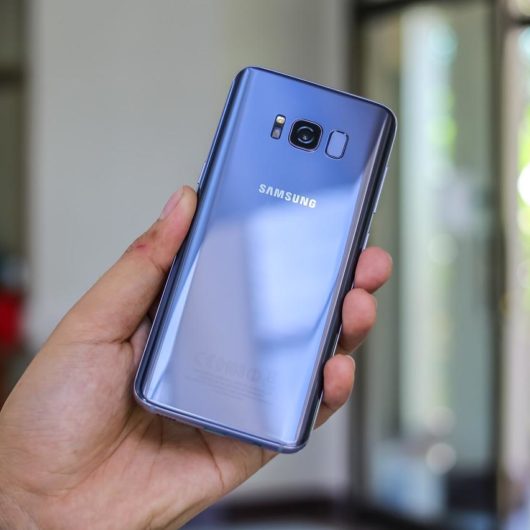 Störfaktor oder notwendiger Schutz - Brauchen Smartphones eine Hülle?